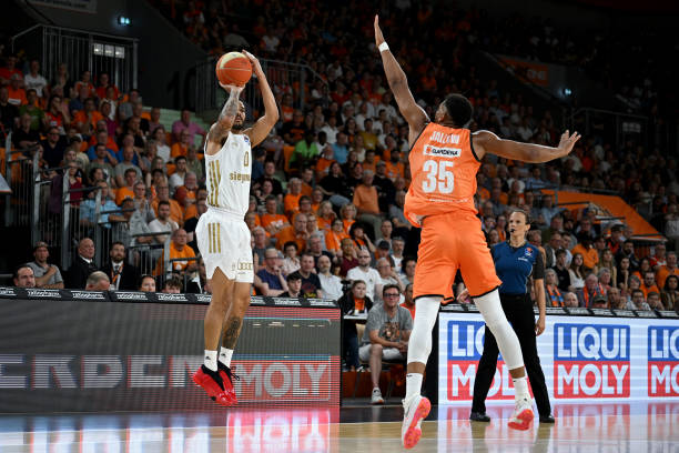 我们不难发 我们不难发