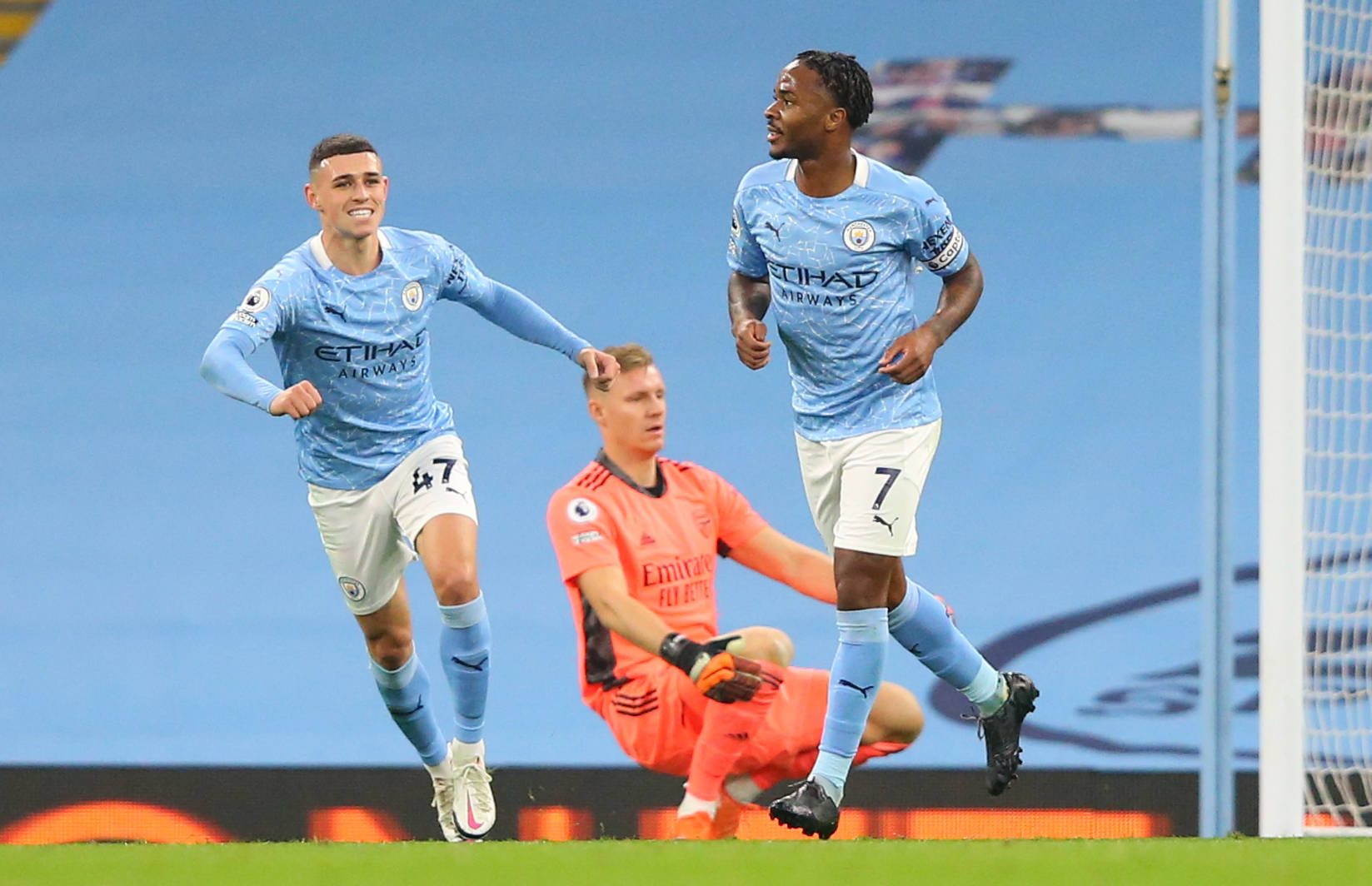 不绝于耳 不绝于耳