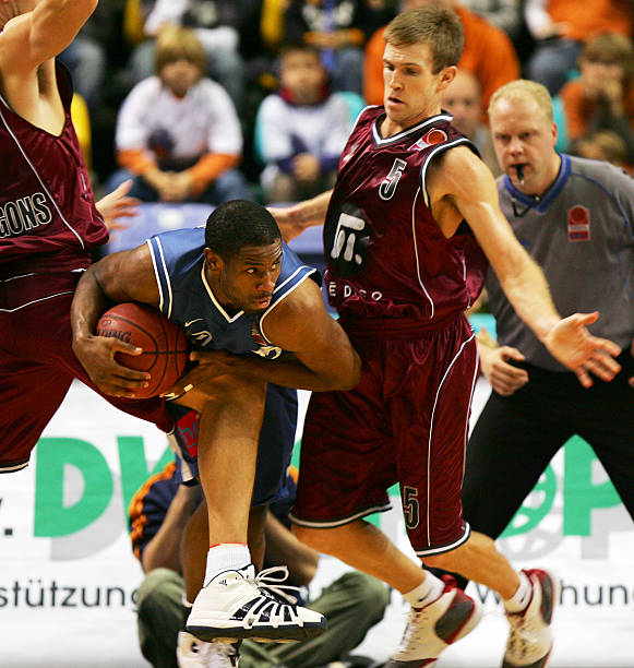 由格列兹曼 由格列兹曼